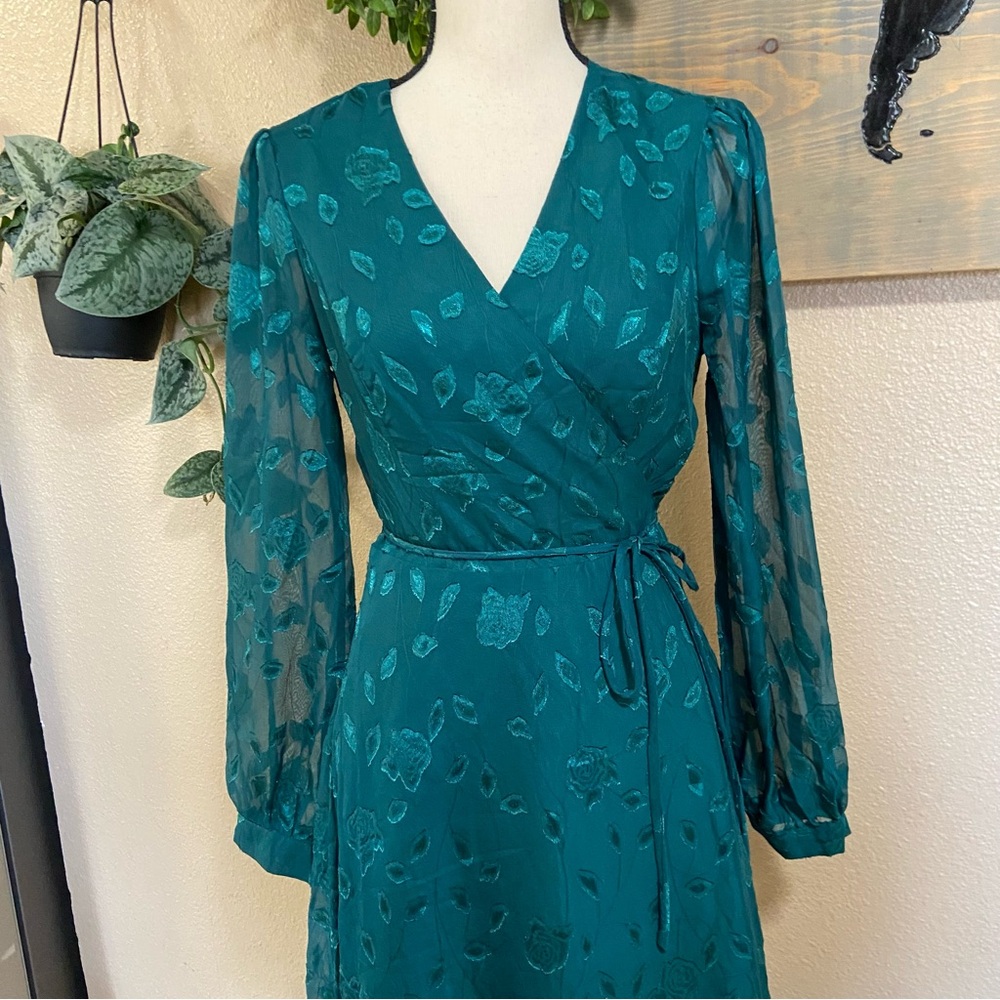 NWOT Lulus Evening of Elegance Emerald Green Floral Jacquard Wrap Dress - Picture 3 of 7